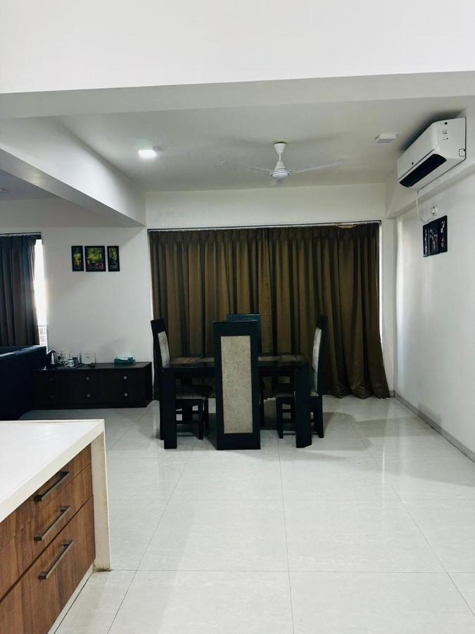 River Front Property أحمد أباد المظهر الخارجي الصورة